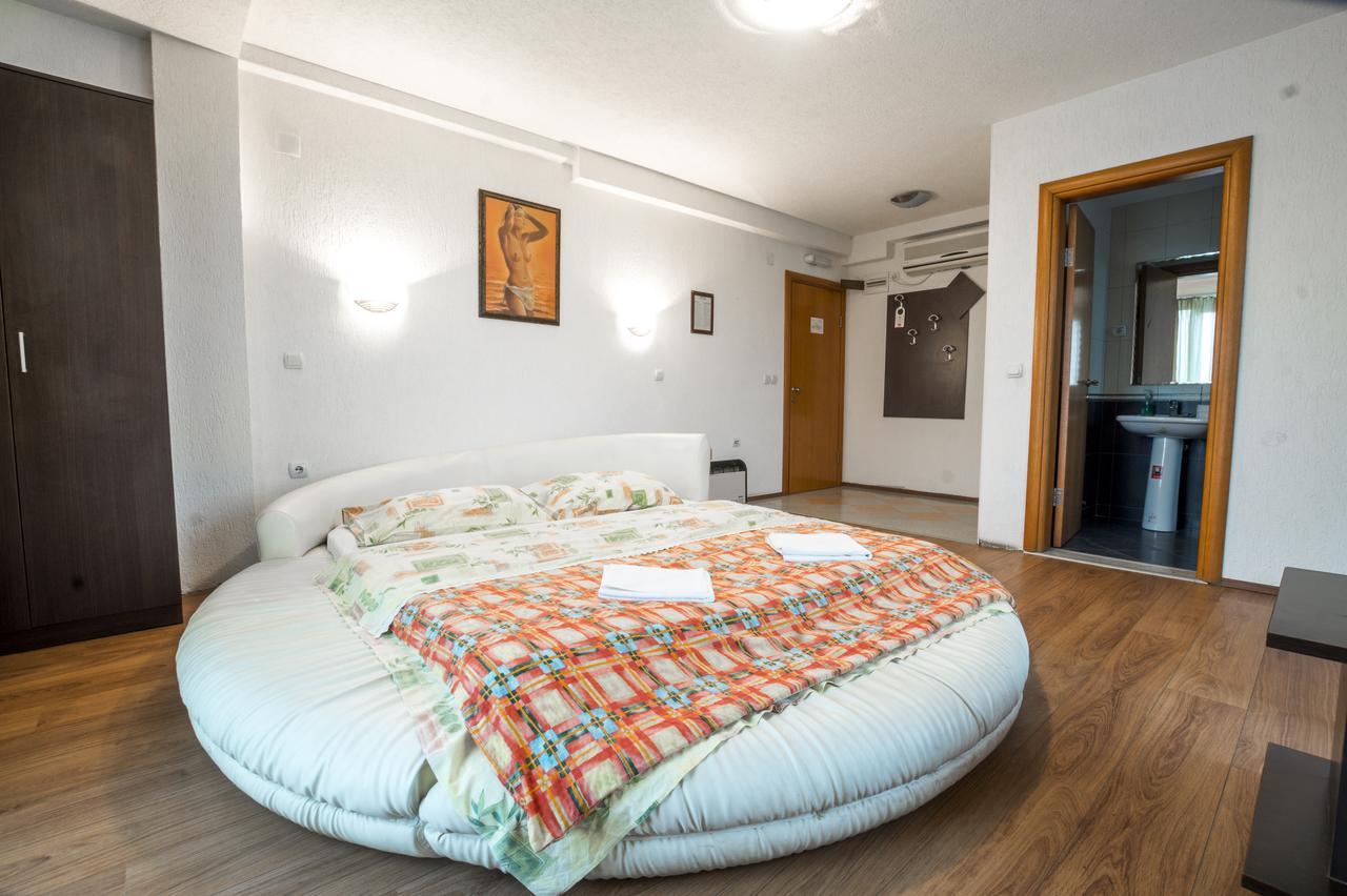 Hotel Filipov Kočani Exteriér fotografie